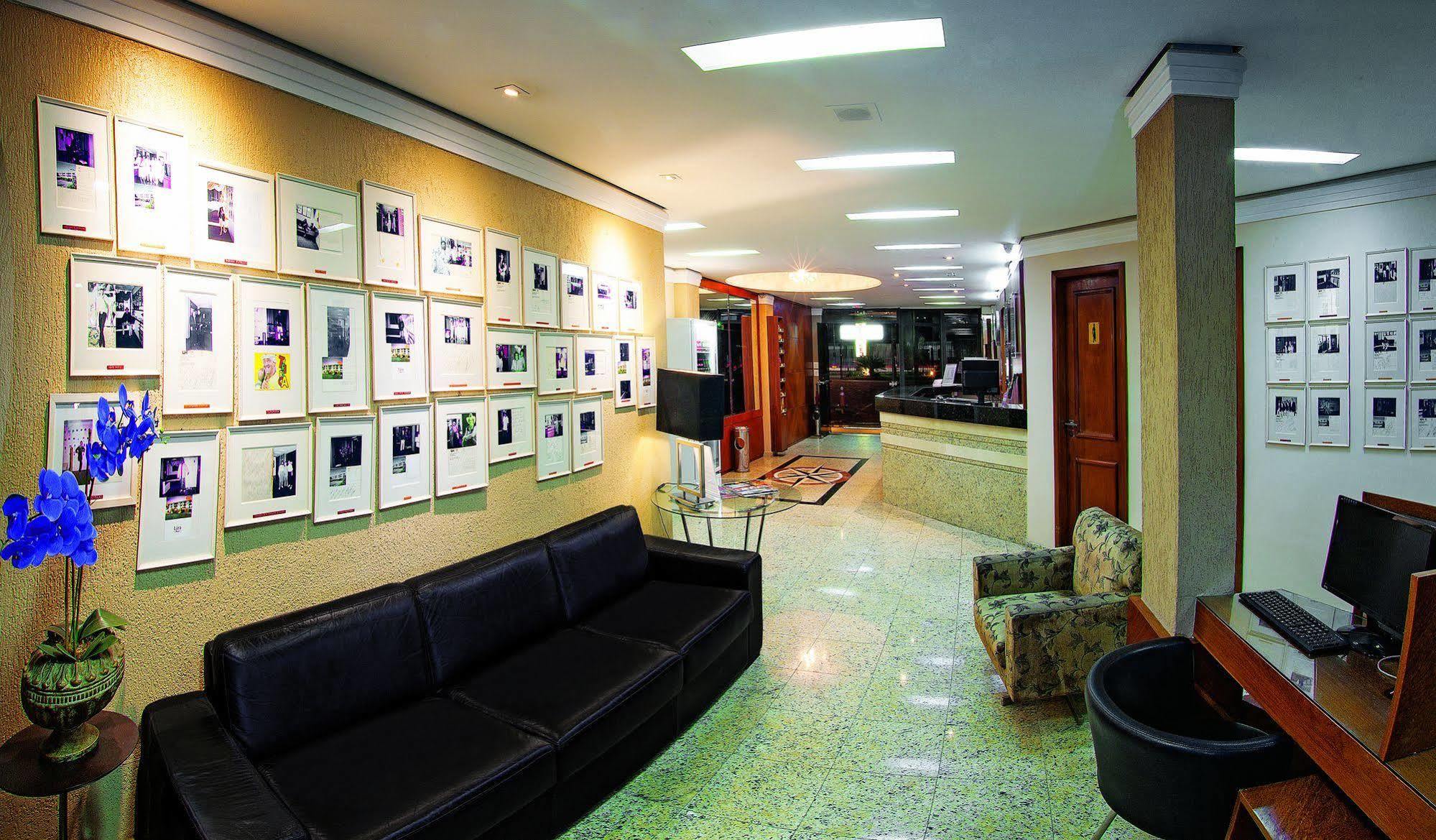 Lira Hotel Curitiba Esterno foto